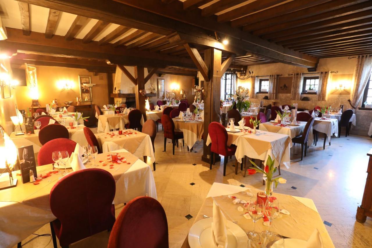 Hotel Logis Le Bourguignon Bèze Esterno foto