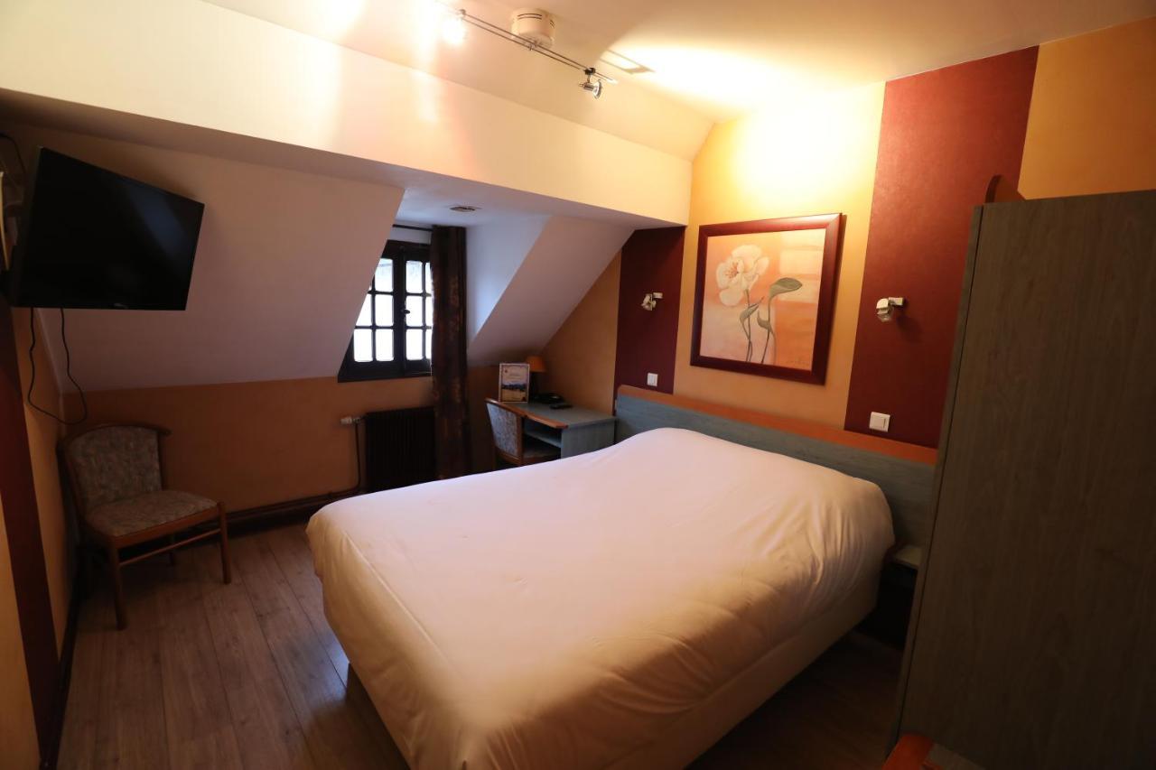Hotel Logis Le Bourguignon Bèze Esterno foto