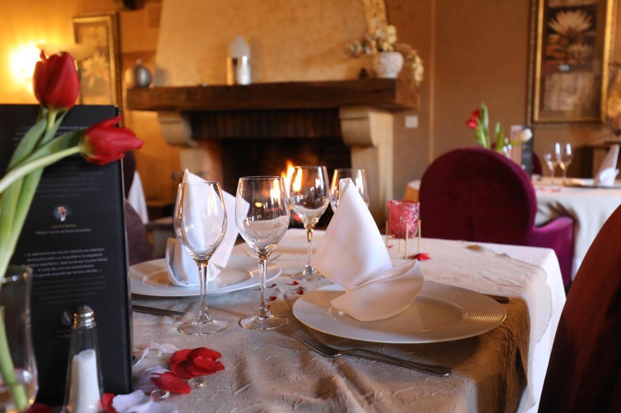Hotel Logis Le Bourguignon Bèze Esterno foto