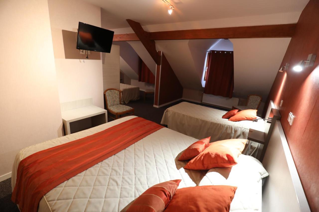 Hotel Logis Le Bourguignon Bèze Esterno foto