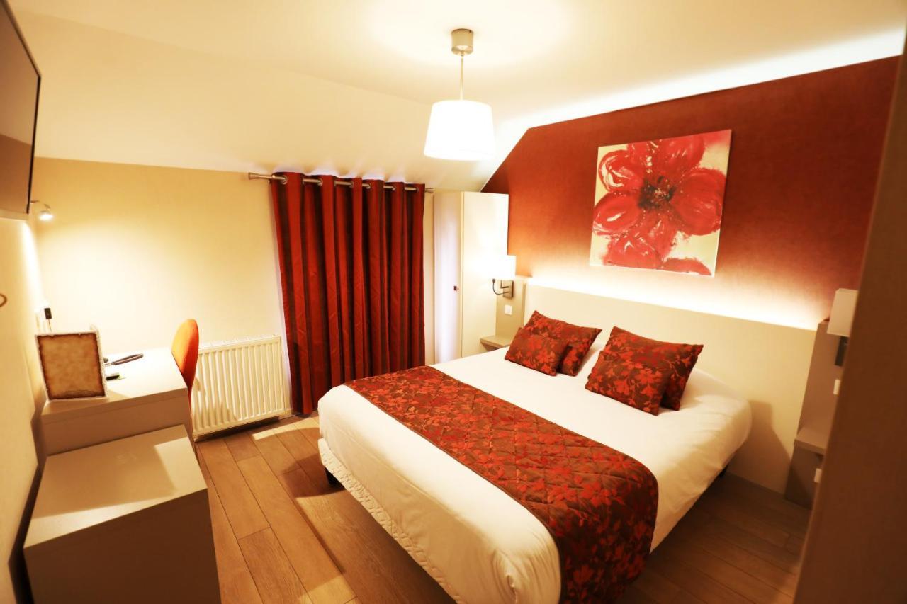 Hotel Logis Le Bourguignon Bèze Esterno foto