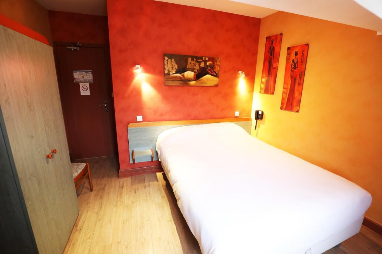 Hotel Logis Le Bourguignon Bèze Esterno foto
