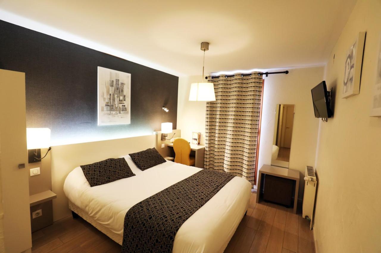 Hotel Logis Le Bourguignon Bèze Esterno foto