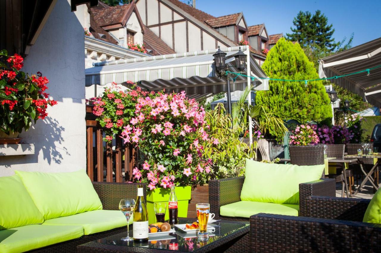 Hotel Logis Le Bourguignon Bèze Esterno foto